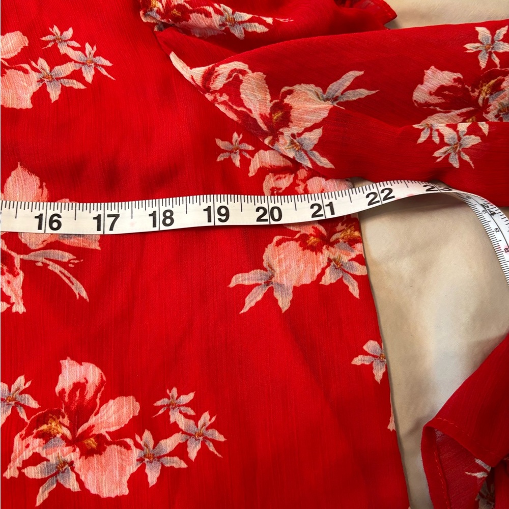 CeCe Red Floral Ruffle Tie Neck Sheer Blouse Size Large Romantic Boho Top - Picture 7 of 9
